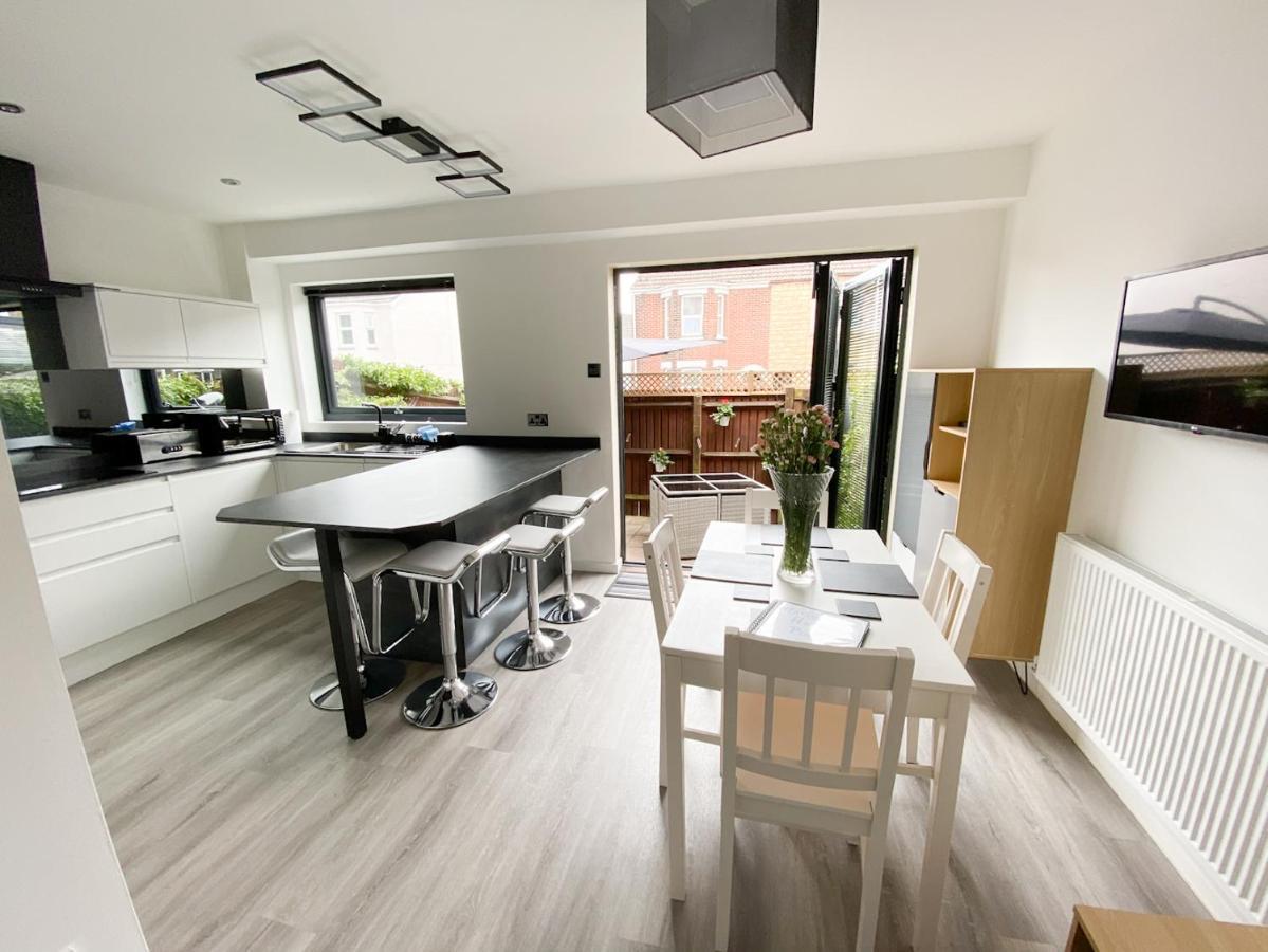 Harbourside House - Great Location - Parking - 2 En-Suites - Sleeps 5 Plus 1 Poole Exterior photo