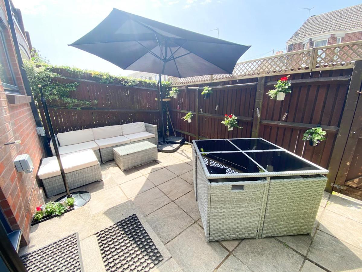Harbourside House - Great Location - Parking - 2 En-Suites - Sleeps 5 Plus 1 Poole Exterior photo