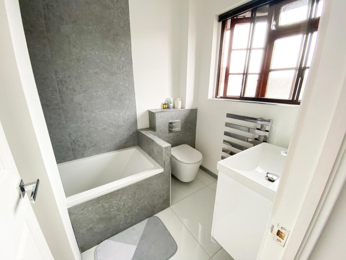 Harbourside House - Great Location - Parking - 2 En-Suites - Sleeps 5 Plus 1 Poole Exterior photo
